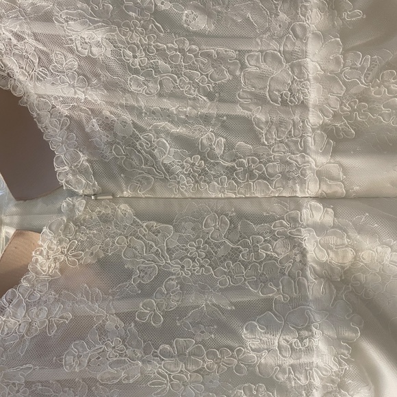 Untamed Petals Madeline Mini Dress - Picture 7 of 9